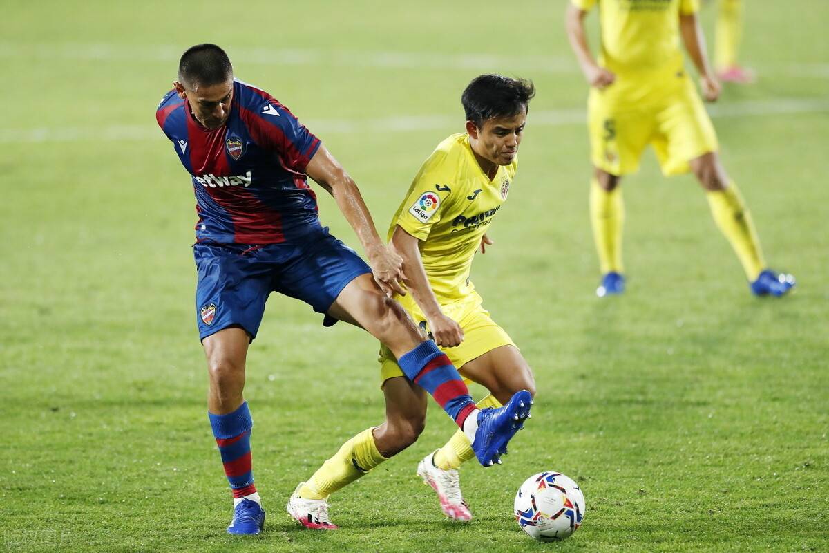 今夜中超传出新动向，比利亚雷亚尔状态回暖，管理层表态——引发热议，赛季目标并未改变的简单介绍